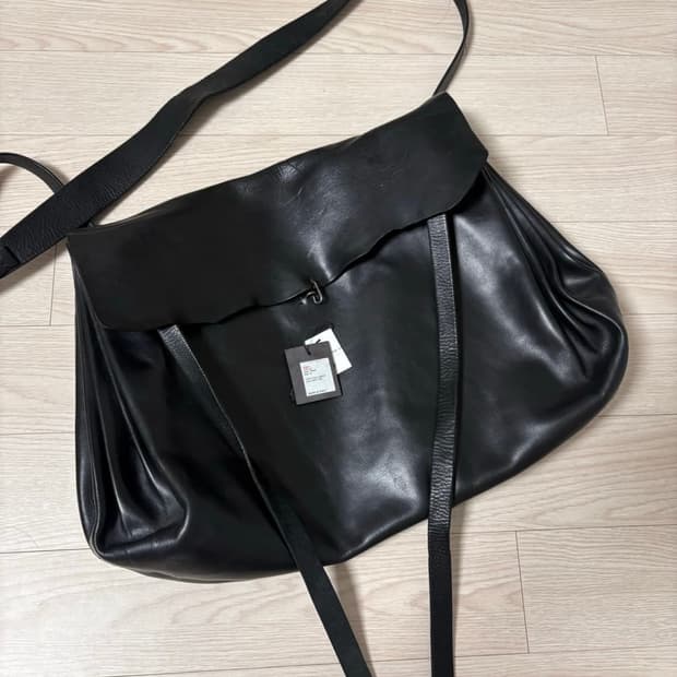 구매) 마우리지오 아코디언 백