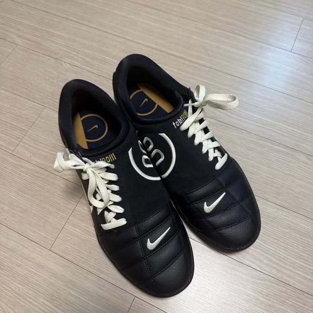 나이키 토탈 90 290