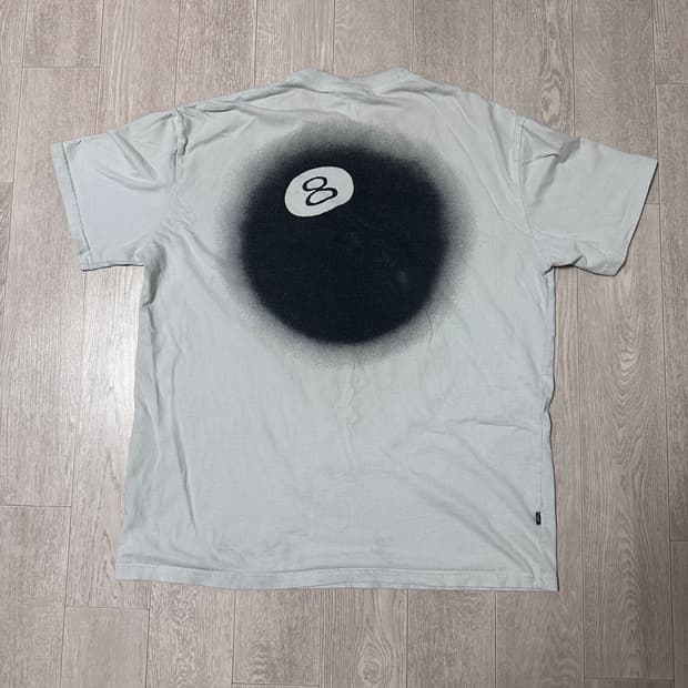 스투시 8볼 페이드 반팔 티셔츠
