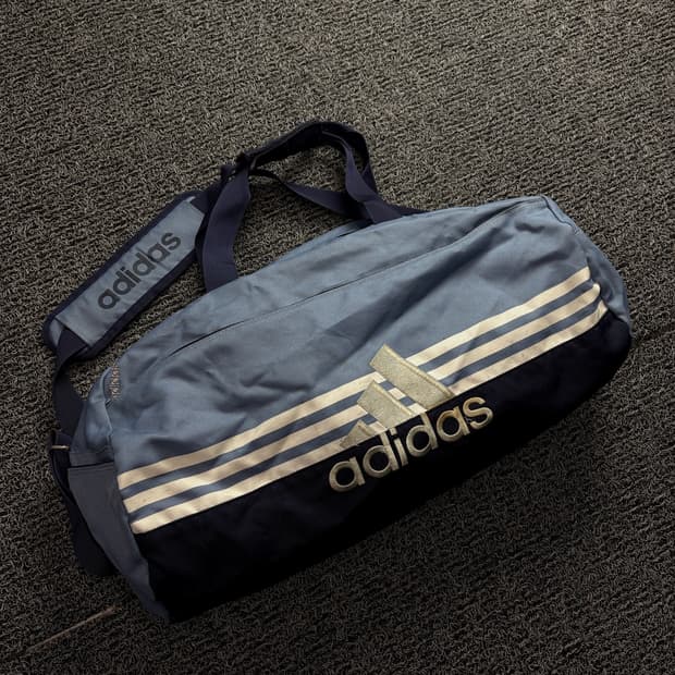 00s 아디다스 빅로고 올드스쿨 크로스 짐백 1564