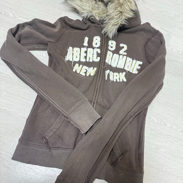 아베크롬비 빈티지 커스텀 브라운 울프죠 딱붙 후드집업