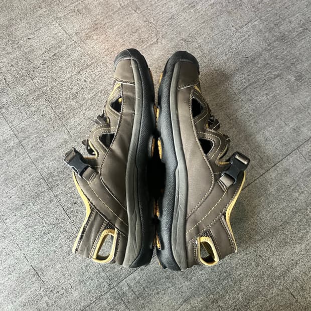 Nepa 네파 올드스쿨너드남 keen 트래킹화 샌들 뮬