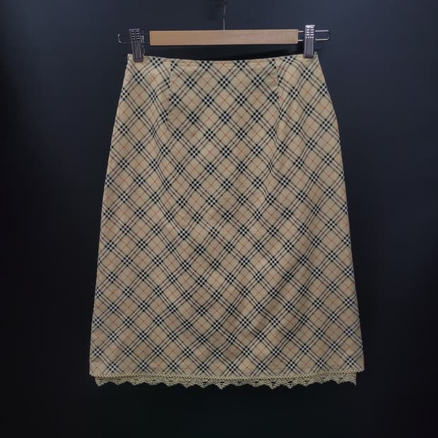Burberry 버버리 노바체크 레이스 스커트