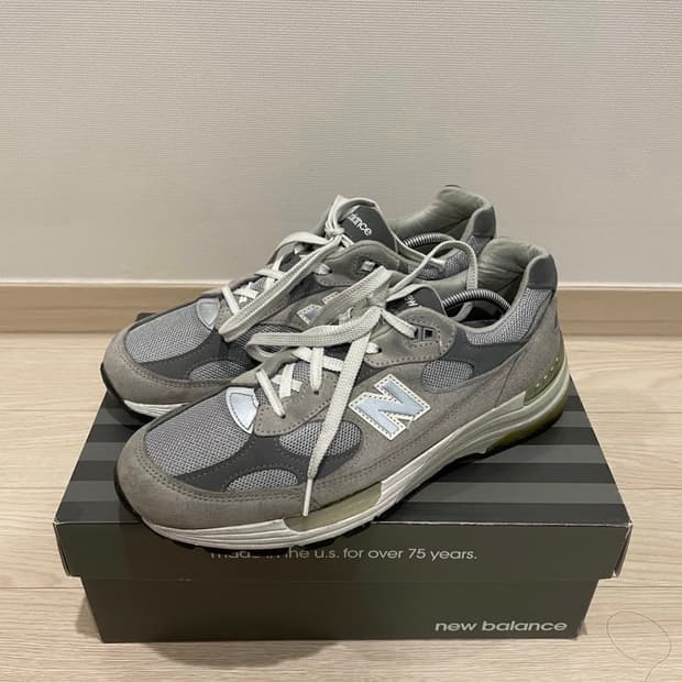 [270] 뉴발란스 992 그레이 MR992GR