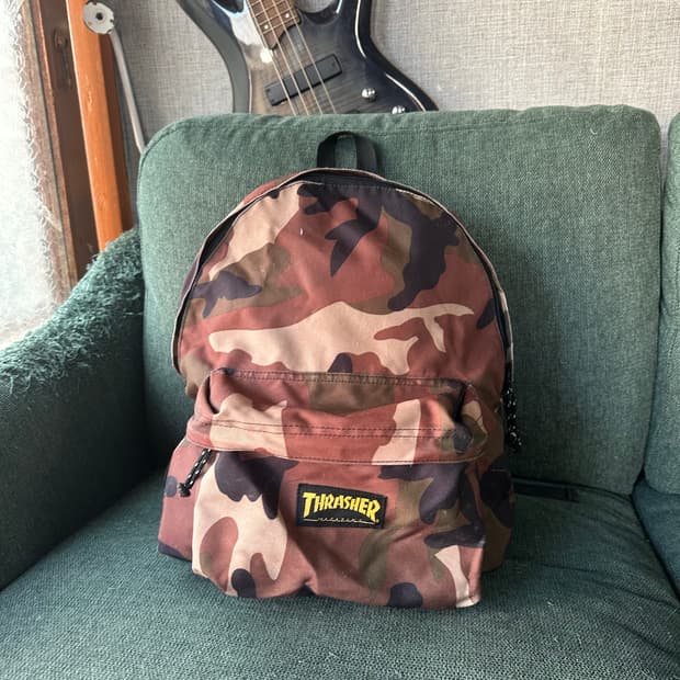 트레셔 카모 백팩