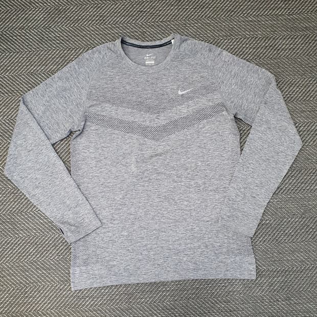 나이키 드라이핏 기능성 롱 슬리브 남자110