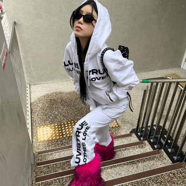러브이즈트루 셋업