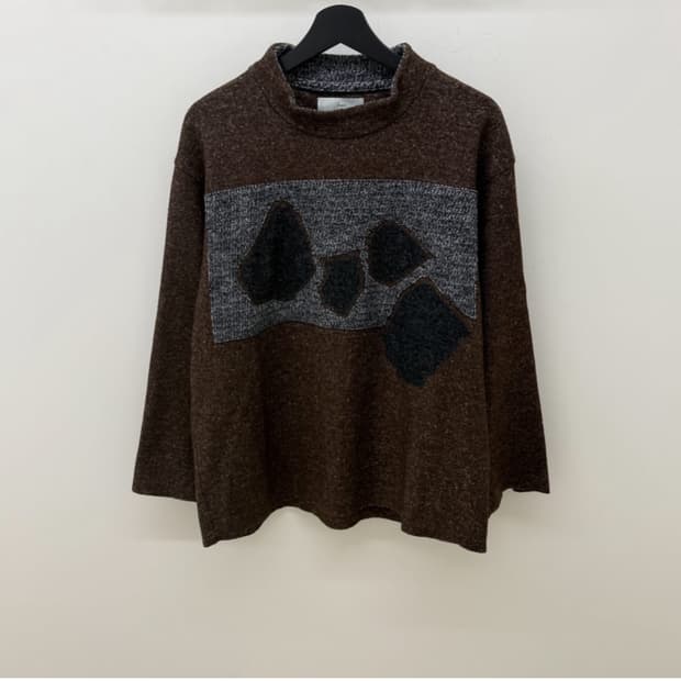 Amachi 아마치 모크넥 그래픽 니트