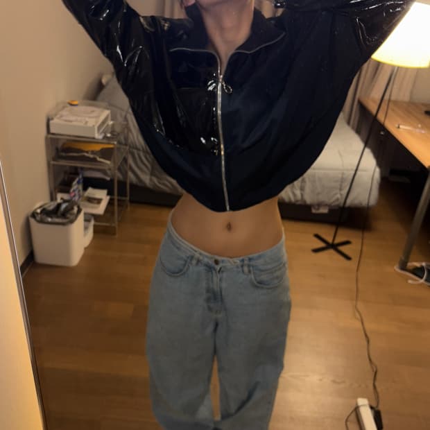 나이키 블랙 크롭 유광 레더 후리스 패딩 자켓 재킷 점퍼