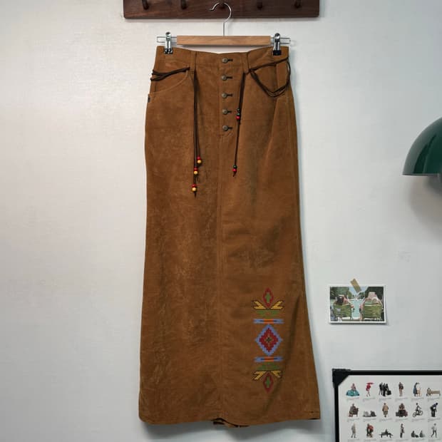 에스닉 니들 포인트 스커트/P16