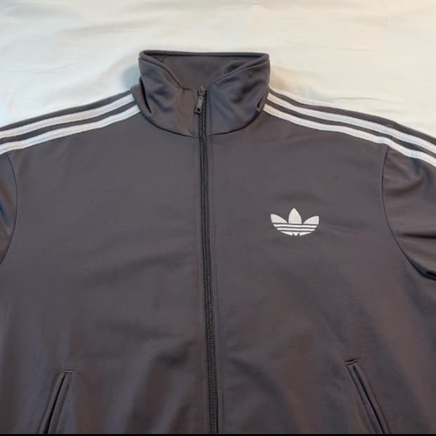 아디다스 브라운 져지 105