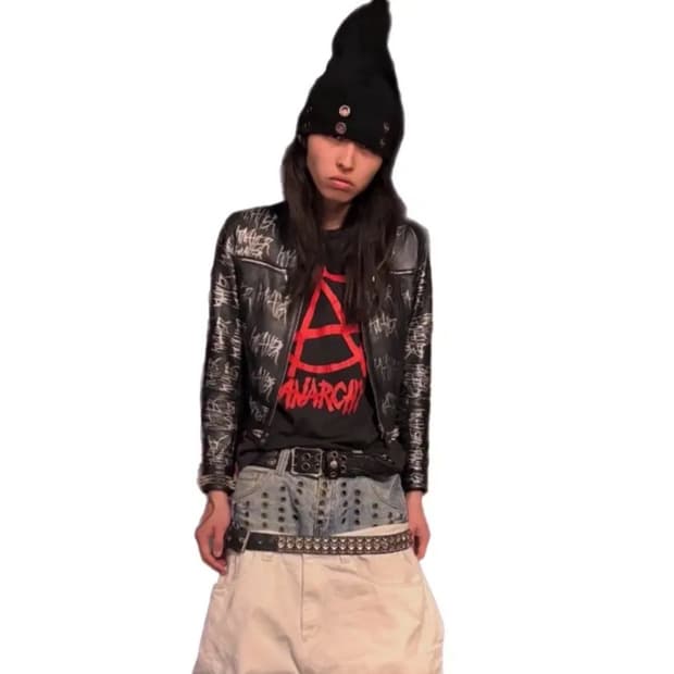 knall3r  로고 낙서 메탈스터드 락스피릿 크롭  레더 자켓