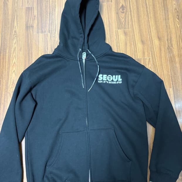 에이프 서울 후드집업