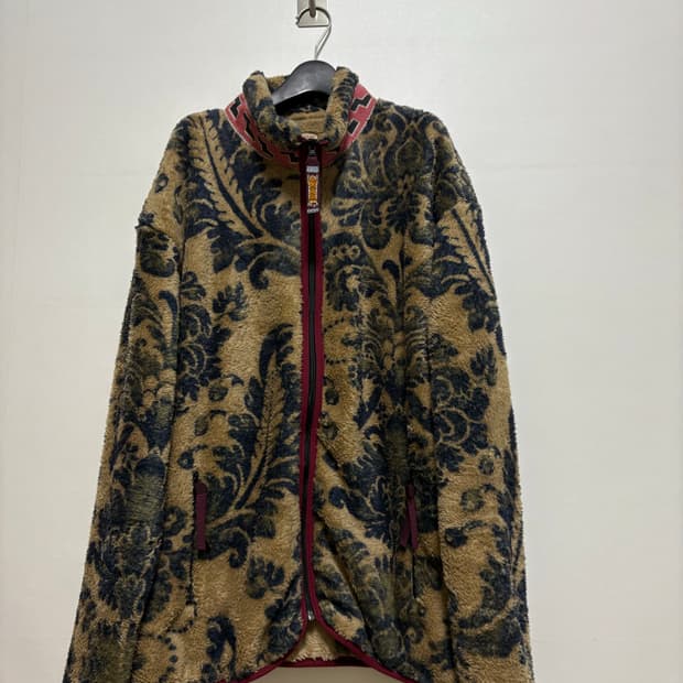 캐피탈 디마스크 후리스