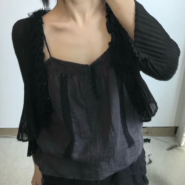 빈티지 프릴 플리츠 가디건