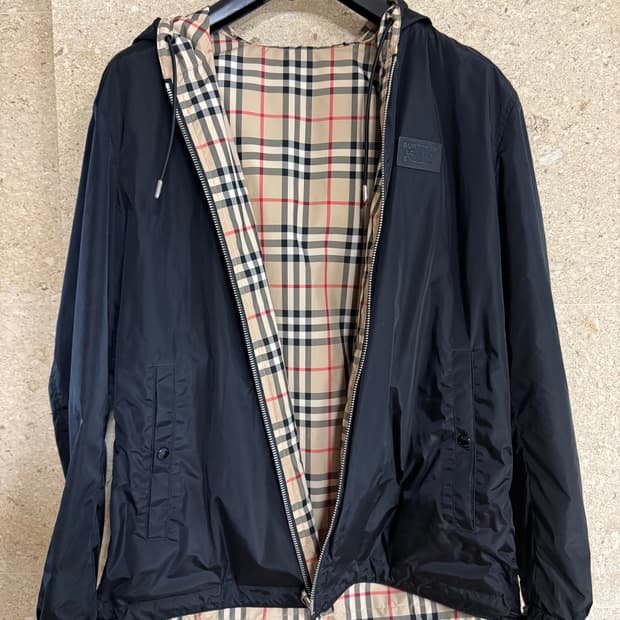 버버리 리버서블 바람막이 (M)