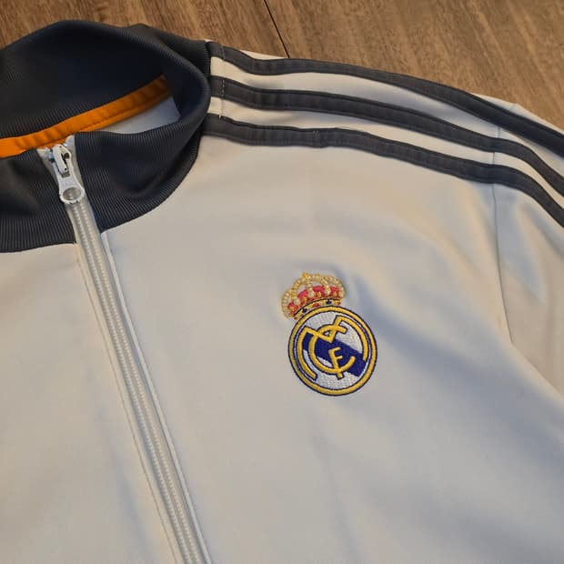 아디다스 레알 마드리드 트랙 자켓 화이트 100