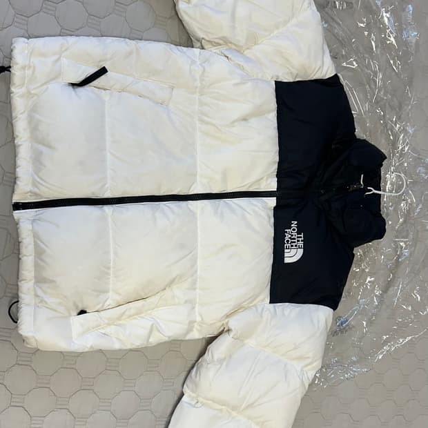 노스페이스 1996 에코 눕시 자켓 화이트