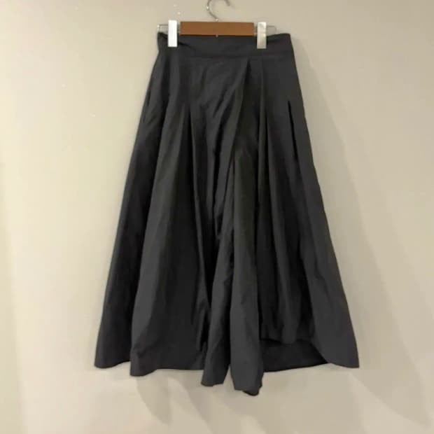 타임포스트모던 블랙 플레어 롱 스커트 64-94