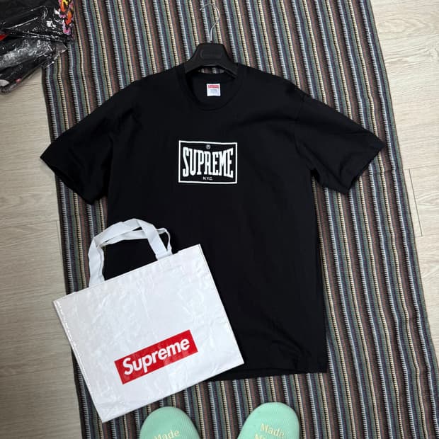 슈프림 웜업 반팔 티셔츠