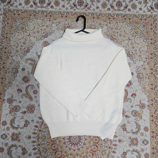 새상품) 베라왕 울100% 터틀넥 니트
95