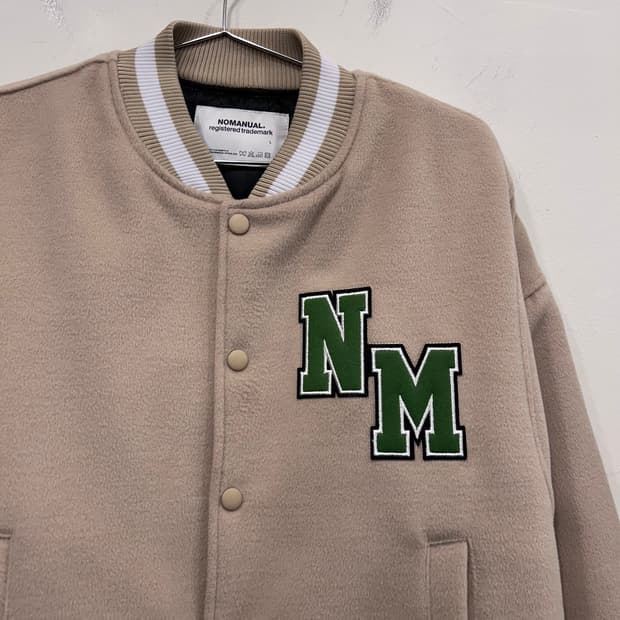 노매뉴얼 NM 와펜 이너퀼팅 울 스타디움 자켓