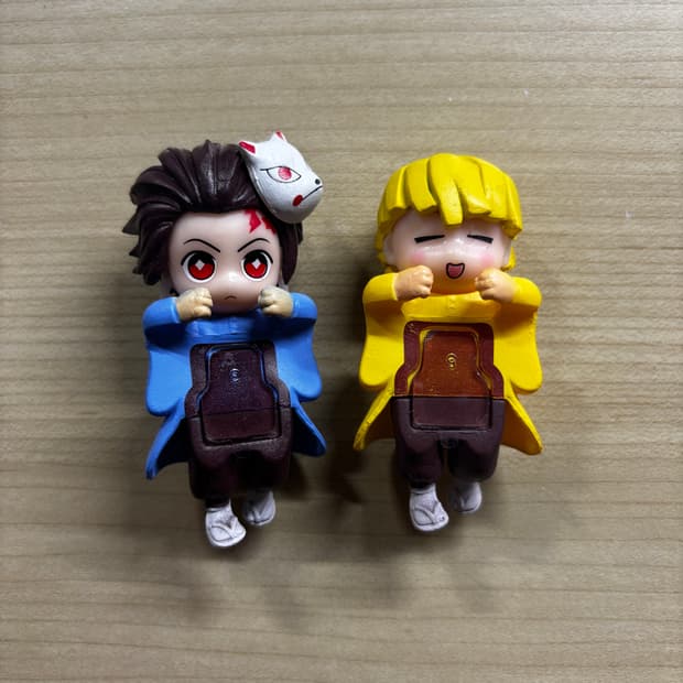 귀멸의 칼날 탄지로/젠이츠 피규어