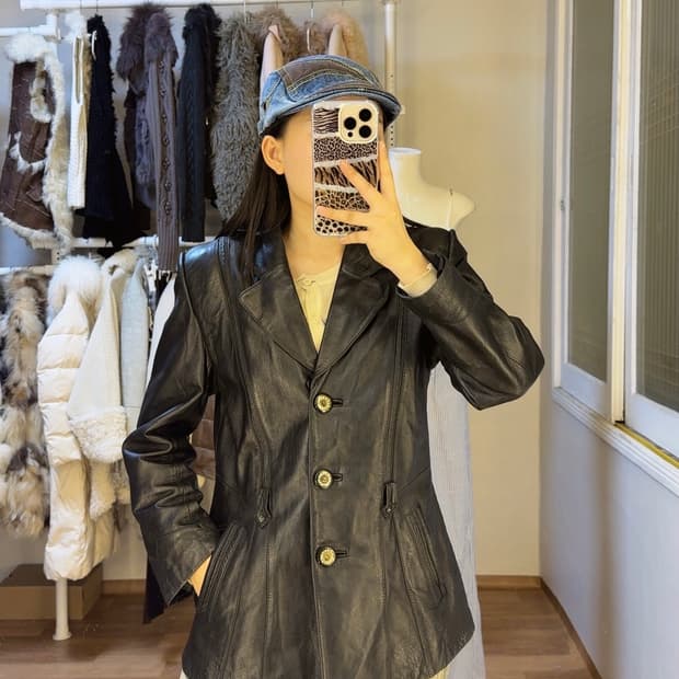 빈티지 레이스 무늬 양가죽자켓