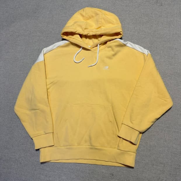 뉴발란스 후드티