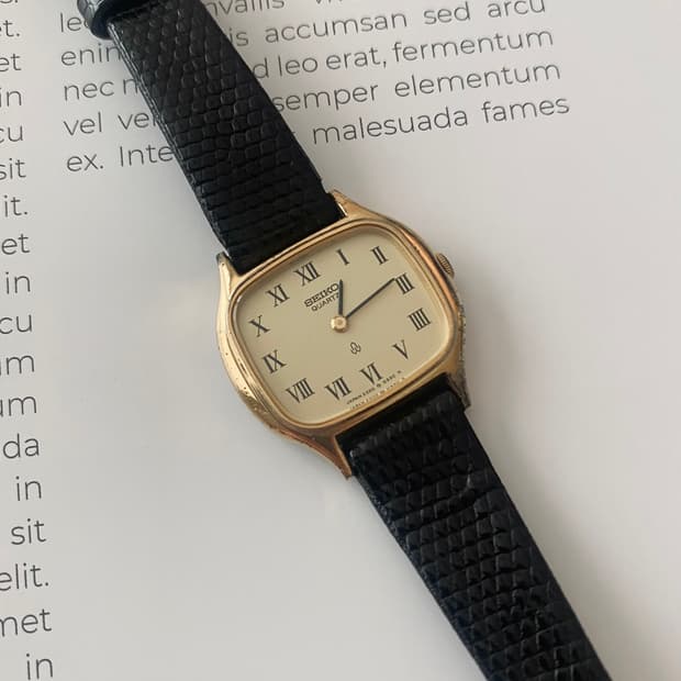 Seiko 세이코 쿼츠 클래식 로만 골드