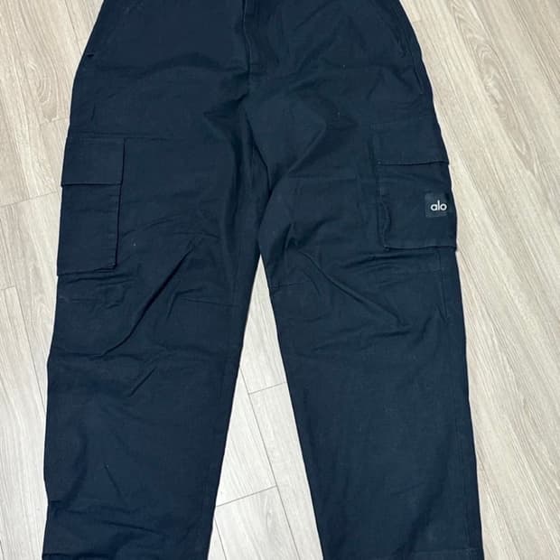 L 알로 요가 블랙 카고 팬츠