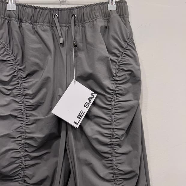 (새상품) 이상봉 컬랙션 스판덱스 나일론 셔링 트랙팬츠