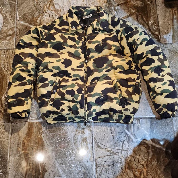 베이프 황계카모 패딩