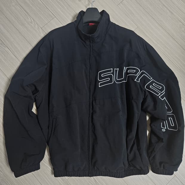 24ss 슈프림 커브드 트랙자켓 XL 극미중고