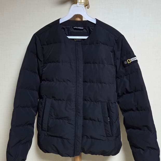 내셔널지오그래픽 블랙 경량 패딩