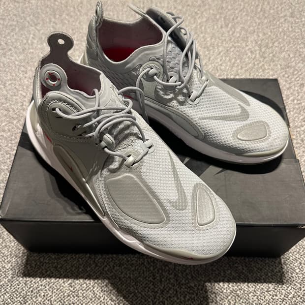 245) 나이키 x 매튜 M 윌리엄스 조이라이드 CC3 세터 울프 그레이