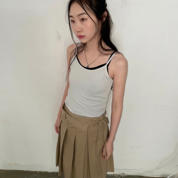 김아홉 레이어드 랩 플리츠 스커트 베이지
