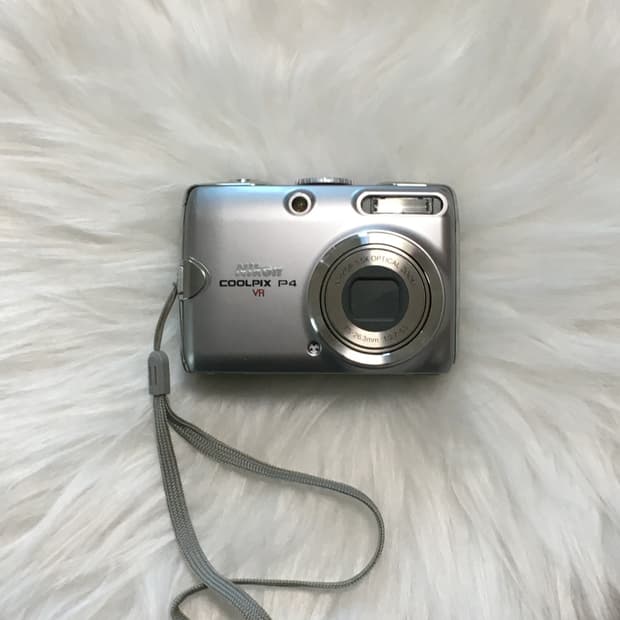 *미품/ 누가영디카*Nikon p4(p3)쿨픽스 니콘 p4 빈티지 디카