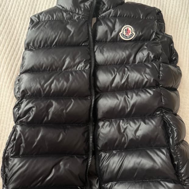 몽클레어 가니 패딩조끼 블랙 0사이즈