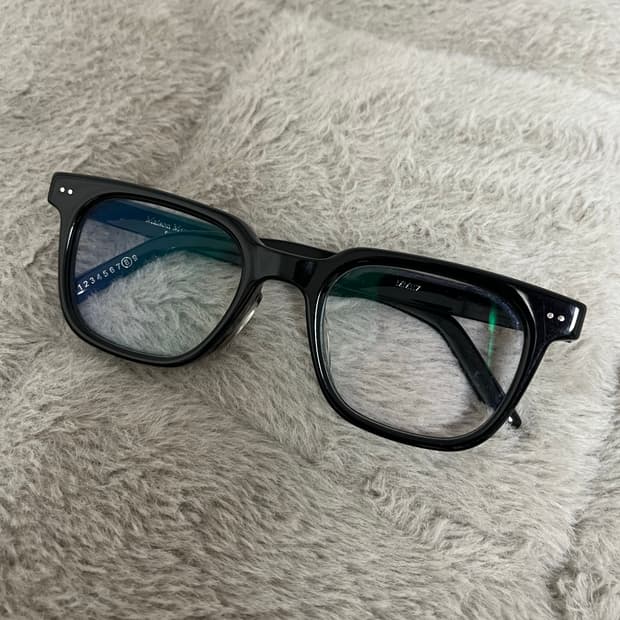 마르지엘라 젠틀몬스터 MM117 판매합니다