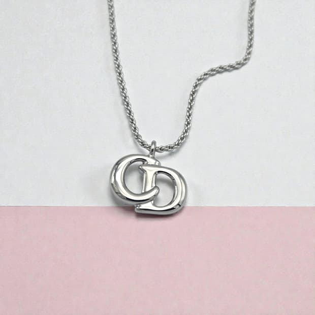 디올 라지 CD 로고 목걸이