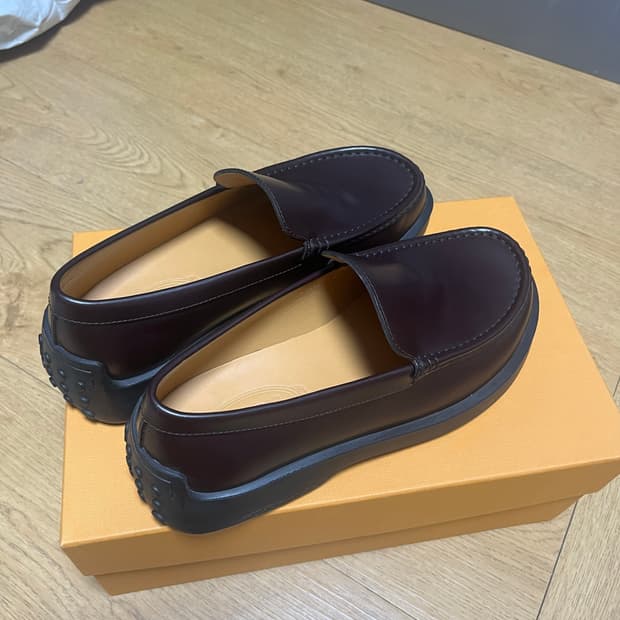 Tod’s 토즈 고미노 브라운 로퍼 S급