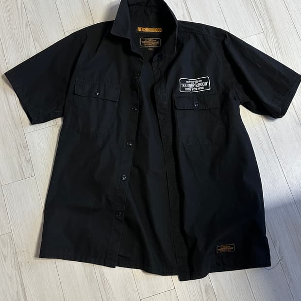 네이버후드 반팔셔츠 사이즈 L 황금사이즈