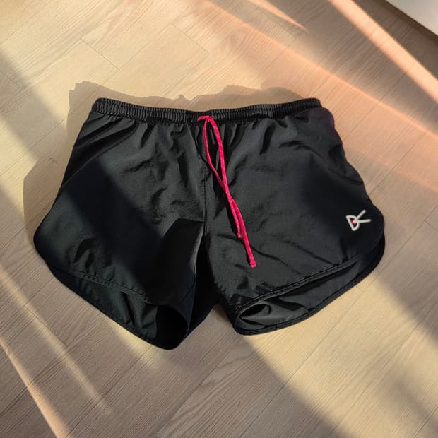 디스트릭트비전 러닝쇼츠 5인치