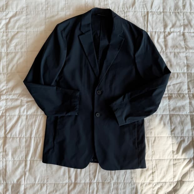 유니클로XTheory 블레이저 네이비