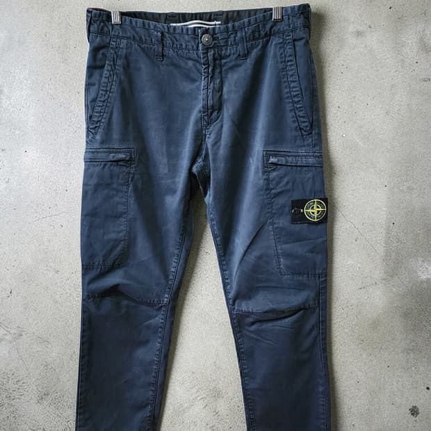STONE ISLAND 스톤아일랜드 카고 바지 네이비