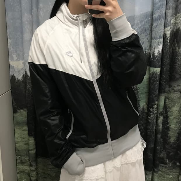 나이키 윈드러너 바람막이 L