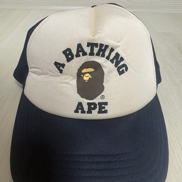 베이프 메쉬캡