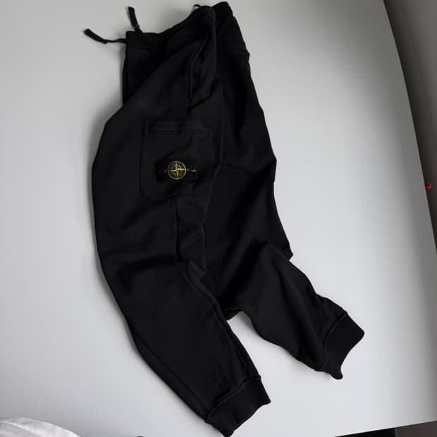 Stone island 스톤 아일랜드 와펜 코튼 플리스 카고 팬츠