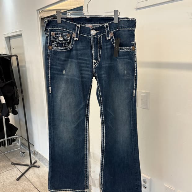 True Religion billy super t 33